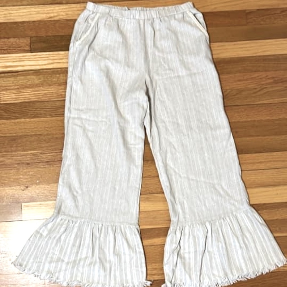 UMGEE ruffle white and cream pants.